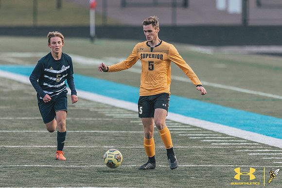 2021.10.22 UWS MSOC vs. NCU135