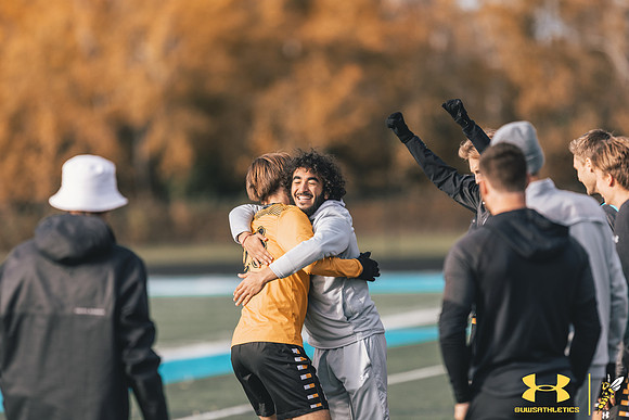 2021.10.22 UWS MSOC vs. NCU61