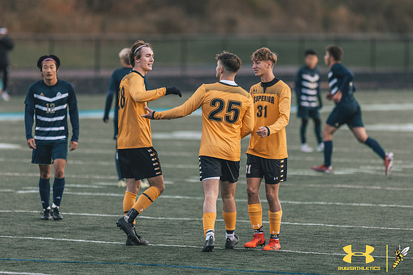 2021.10.22 UWS MSOC vs. NCU140