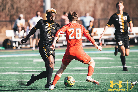 2021.04.03 UWS MSOC vs. MLC WM170