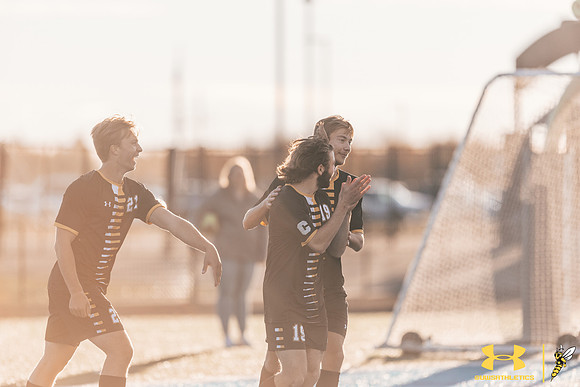 2021.10.22 UWS MSOC vs. UNW WM73