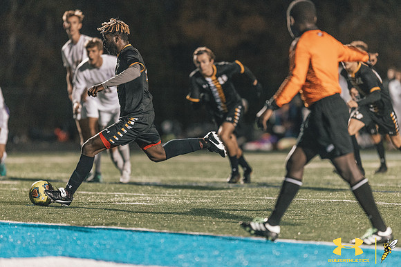 2021.10.22 UWS MSOC vs. UNW WM146