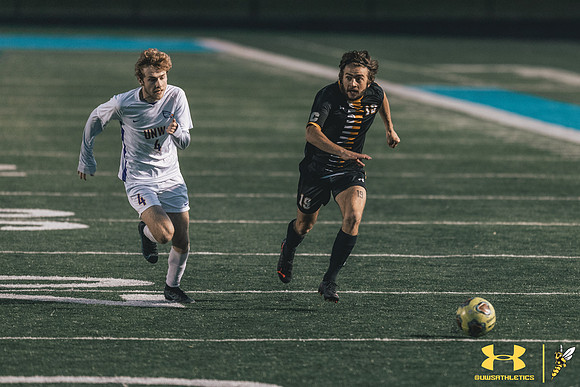 2021.10.22 UWS MSOC vs. UNW WM125