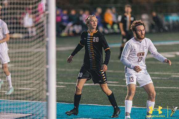 2021.10.22 UWS MSOC vs. UNW WM123