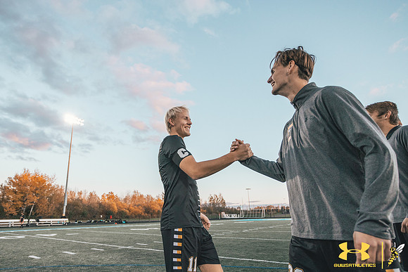 2021.10.22 UWS MSOC vs. UNW WM40