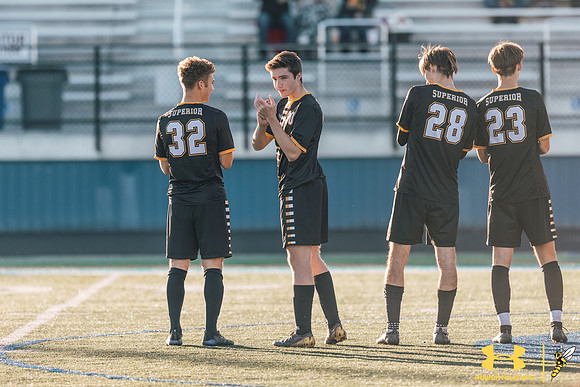 2021.10.22 UWS MSOC vs. UNW WM54