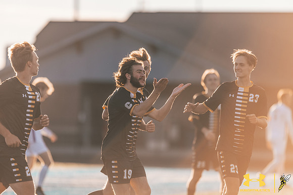 2021.10.22 UWS MSOC vs. UNW WM75