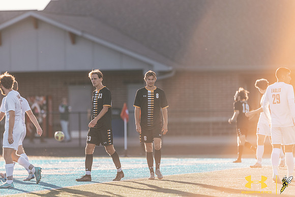 2021.10.22 UWS MSOC vs. UNW WM64