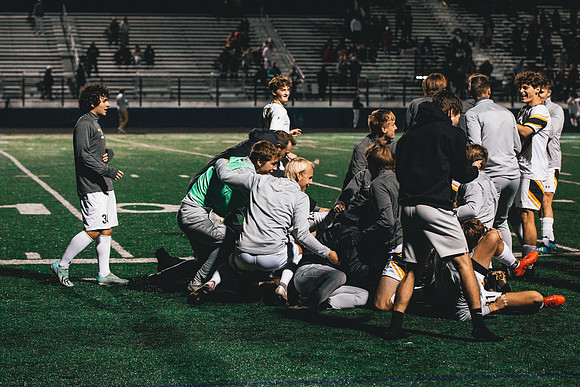 11.6.21 uws soccer-27