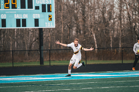 11.6.21 uws soccer-54