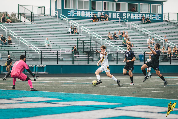 UWS MSOC vs. CROWN WM Harry33
