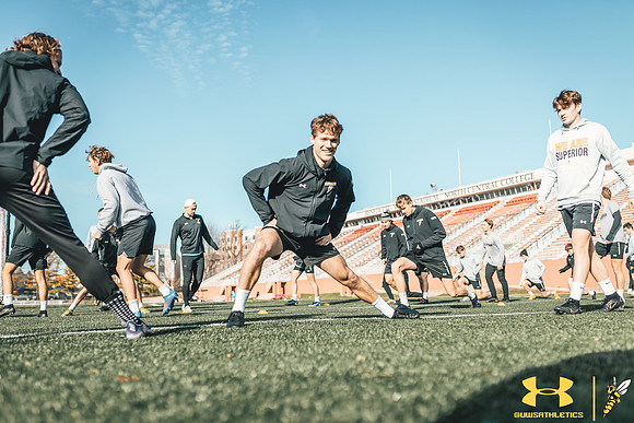 UWS MSOC PRAC NCAA49