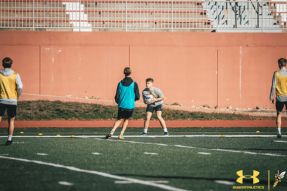 UWS MSOC PRAC NCAA20