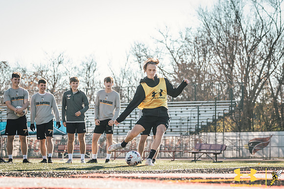 UWS MSOC PRAC NCAA46