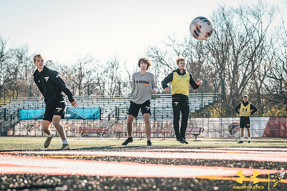 UWS MSOC PRAC NCAA37