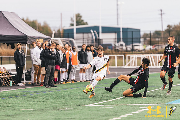 2021.09.24 UWS MSOC vs. BLC WM100