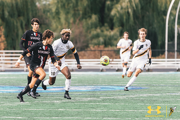2021.09.24 UWS MSOC vs. BLC WM195