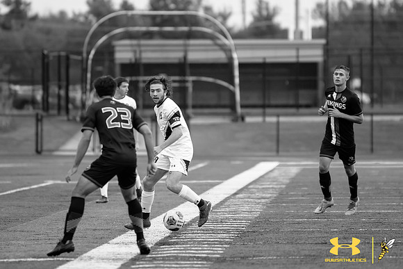 2021.09.24 UWS MSOC vs. BLC WM68