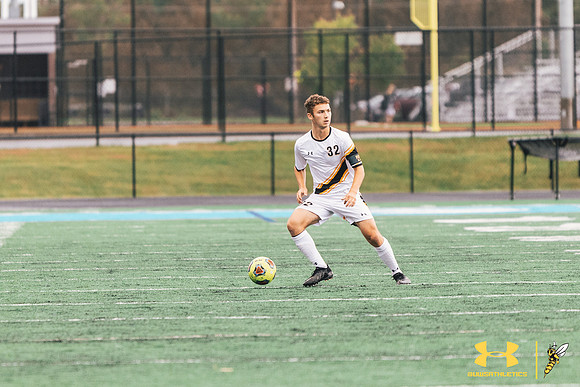 2021.09.24 UWS MSOC vs. BLC WM74