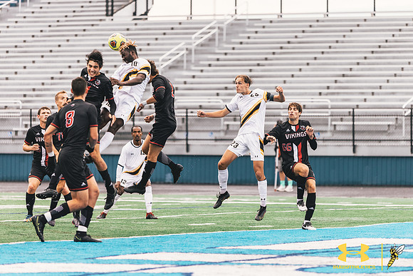 2021.09.24 UWS MSOC vs. BLC WM121