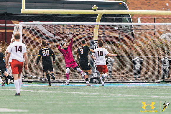 2021.09.25 UWS MSOC vs. MLC WM215
