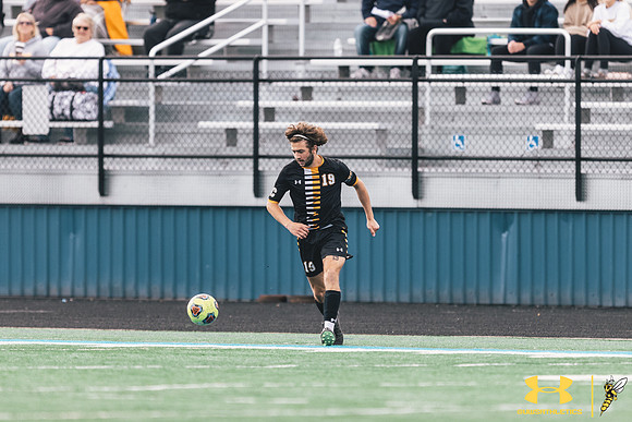2021.09.25 UWS MSOC vs. MLC WM219