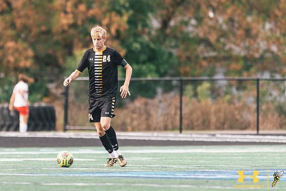 2021.09.25 UWS MSOC vs. MLC WM147