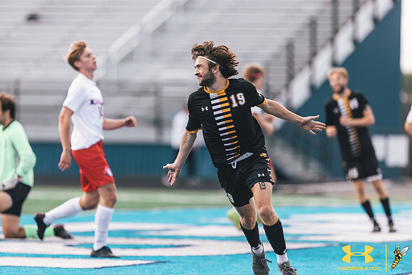 2021.09.25 UWS MSOC vs. MLC WM71