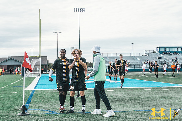 2021.09.25 UWS MSOC vs. MLC WM234