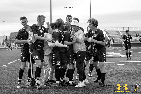 2021.09.25 UWS MSOC vs. MLC WM240