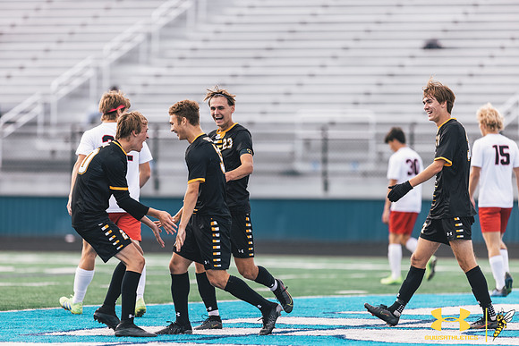 2021.09.25 UWS MSOC vs. MLC WM43