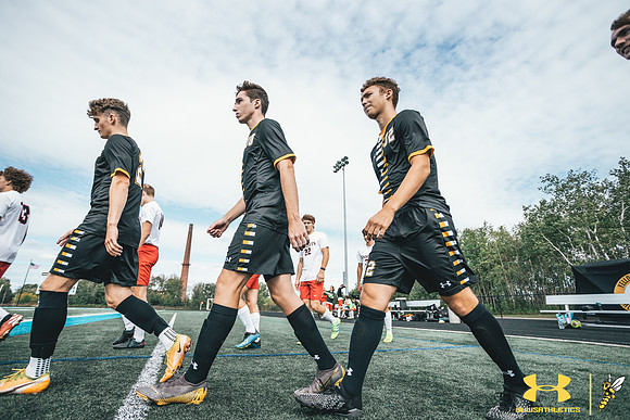 2021.09.25 UWS MSOC vs. MLC WM232