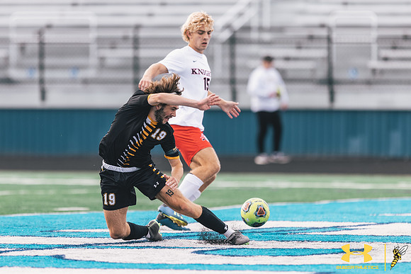 2021.09.25 UWS MSOC vs. MLC WM31