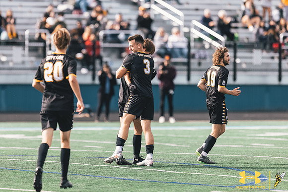 2021.09.25 UWS MSOC vs. MLC WM112