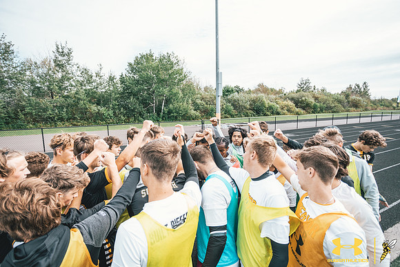 2021.09.25 UWS MSOC vs. MLC WM220