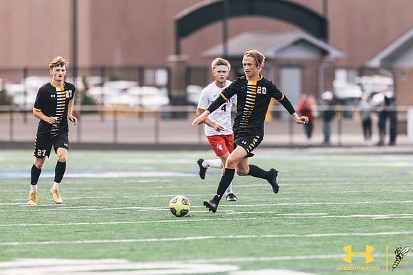 2021.09.25 UWS MSOC vs. MLC WM39