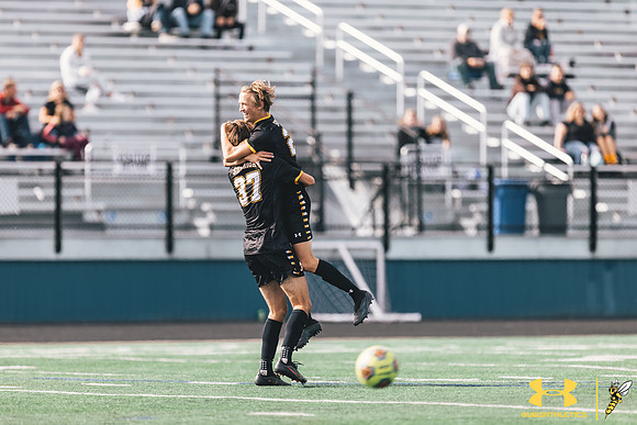 2021.09.25 UWS MSOC vs. MLC WM101