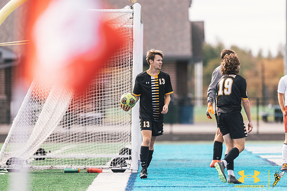 2021.09.25 UWS MSOC vs. MLC WM129