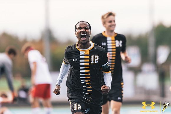 2021.09.25 UWS MSOC vs. MLC WM163