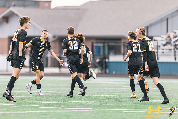 2021.09.25 UWS MSOC vs. MLC WM204