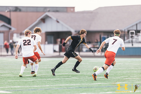 2021.09.25 UWS MSOC vs. MLC WM79