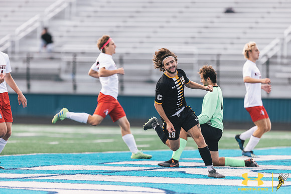 2021.09.25 UWS MSOC vs. MLC WM69