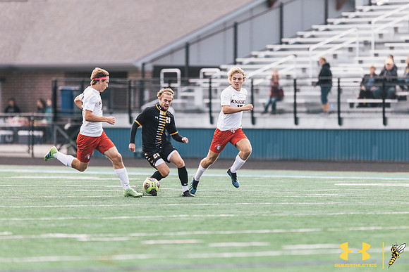 2021.09.25 UWS MSOC vs. MLC WM90