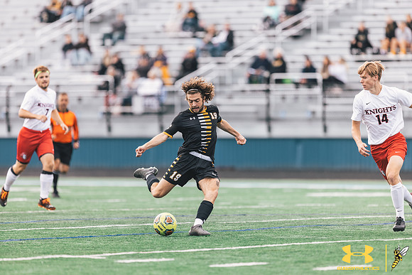 2021.09.25 UWS MSOC vs. MLC WM202
