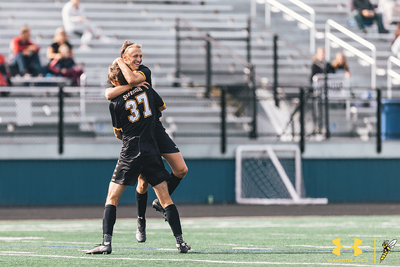 2021.09.25 UWS MSOC vs. MLC WM102