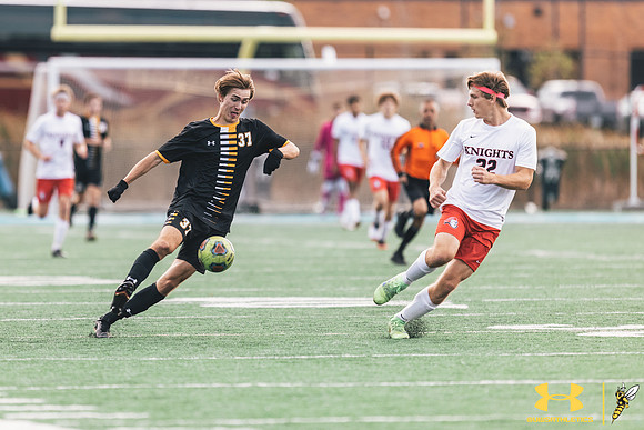 2021.09.25 UWS MSOC vs. MLC WM62