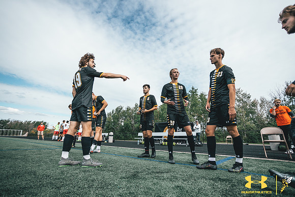 2021.09.25 UWS MSOC vs. MLC WM222