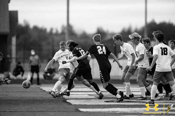 2021.09.25 UWS MSOC vs. MLC WM152