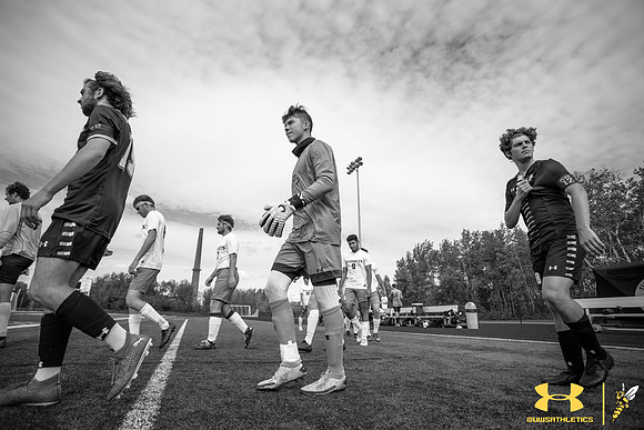 2021.09.25 UWS MSOC vs. MLC WM228