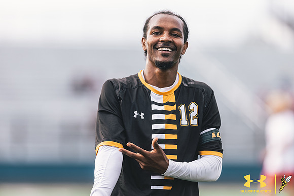 2021.09.25 UWS MSOC vs. MLC WM164